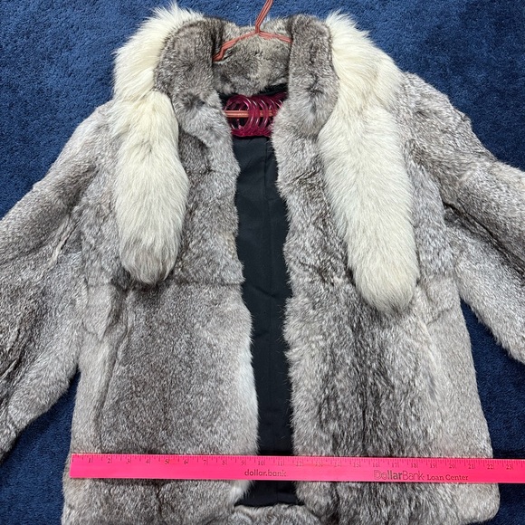 Fur coat - Picture 7 of 12